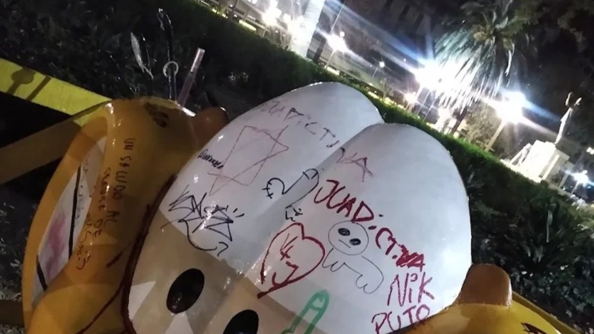 Vandalizaron la nueva estatua de Gaturro a 48 horas de su instalación