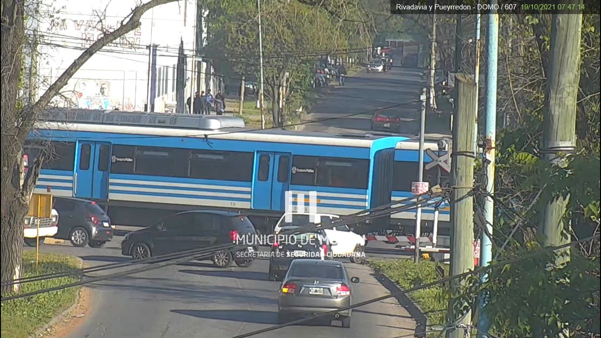 Mor N Una Chica Iba A La Escuela Y Muri Atropellada Por Un Tren