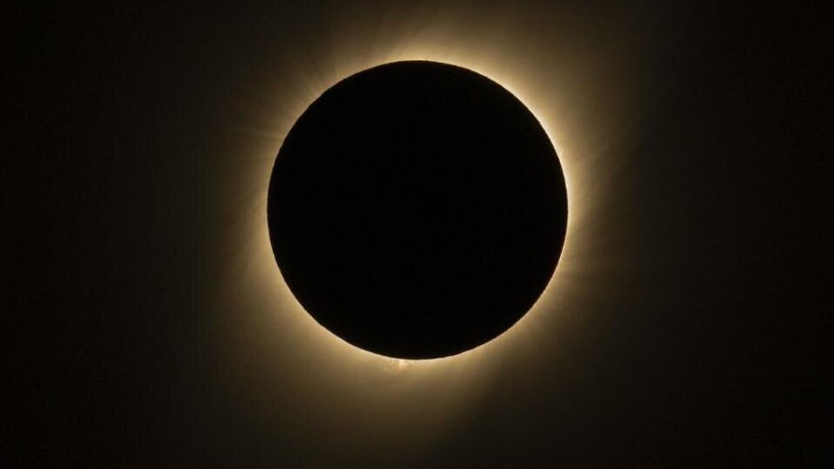 Eclipse solar híbrido Qué es y cuándo será Infocielo