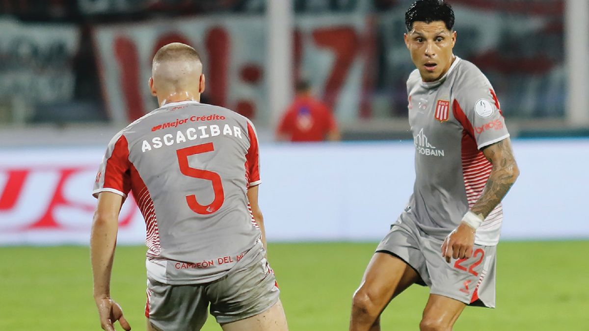 Estudiantes vs River reviví la final de la Supercopa Argentina 2024