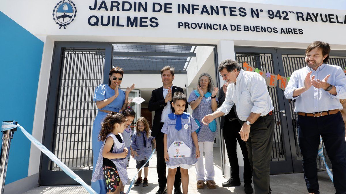 Axel Kicillof inauguró un Jardín de infantes y suma la escuela 118 de