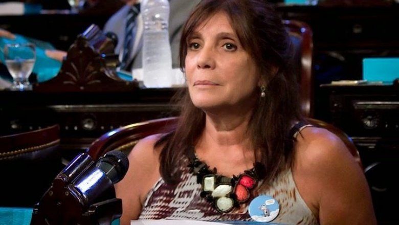 La ministra Teresa García criticó la decisión de el intendente de Tandil de dejar el sistema de fases