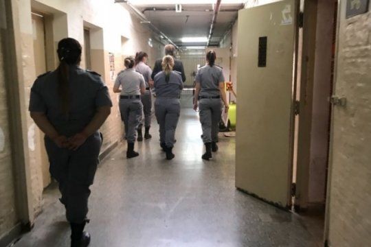 condenaron a tres agentes del servicio penitenciario por torturas en el penal de ezeiza