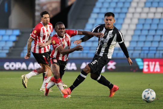 Estudiantes y Central Córdoba se enfrentan por los 16vos de Final de la Copa Argentina