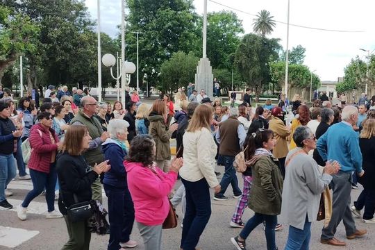 el colegio de medicos respaldo el reclamo contra el acuerdo entre ioma y el municipio