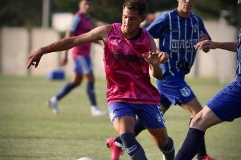 Franco Torres cumplió y facturó dos goles en el amistoso de Gimnasia (Prensa GELP)
