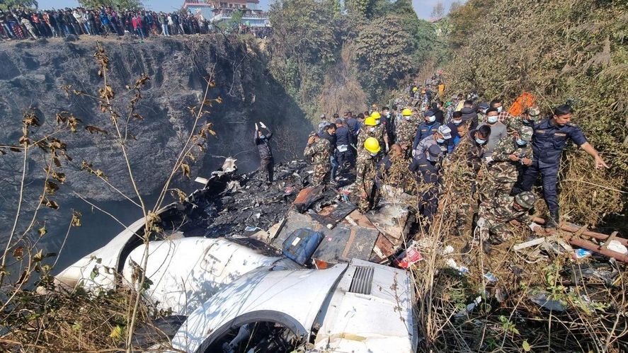 Un avión se estrelló en Nepal.