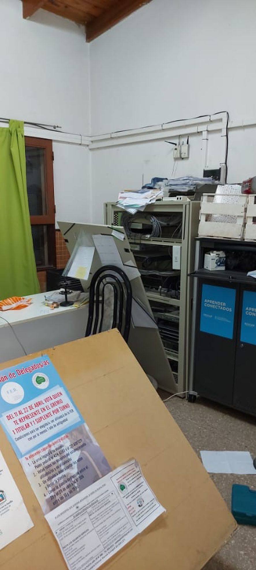 La Plata: provocan daño e intentan robar 11 notebooks de una escuela