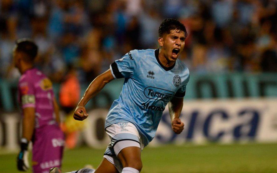 Maximiliano Comba viene de jugar en Belgrano en la temporada 2022.