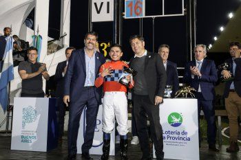 Axel Kicillof asistió al hipódromo de La Plata e inauguró una obra millonaria