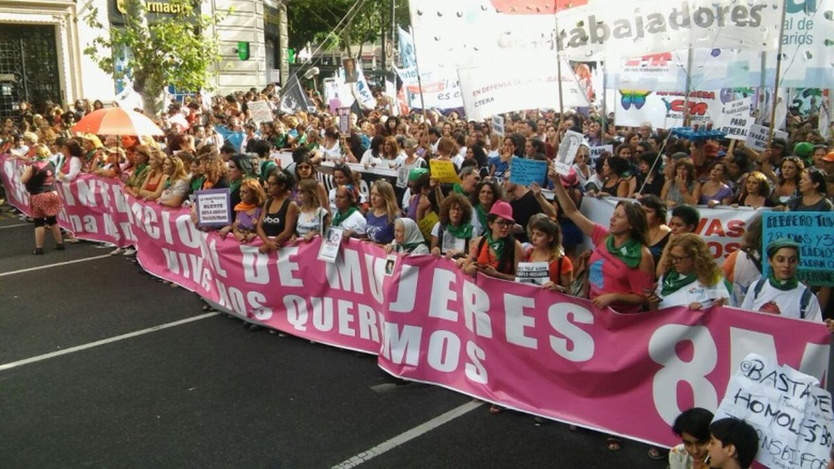 Con Huelgas Y Marchas Las Mujeres Salen A “parar El Mundo” Para Hacer