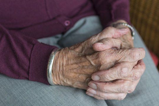 coronavirus: conoce las 10 formas de ayudar a las personas mayores que viven solas