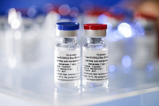 La ANMAT confirmó que la vacuna rusa contra el coronavirus es segura para mayores de 60