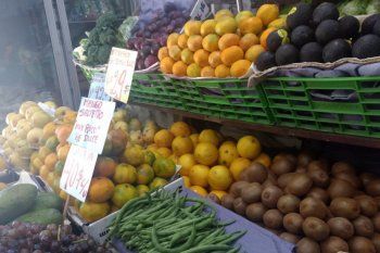 lanzan ferias de frutas y verduras con precios mas baratos que los del mercado central