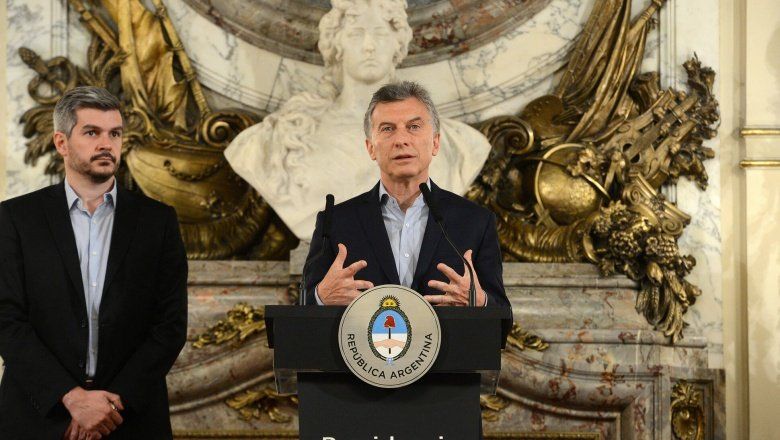 A tres meses de terminar su mandato, Macri implementa control de cambios
