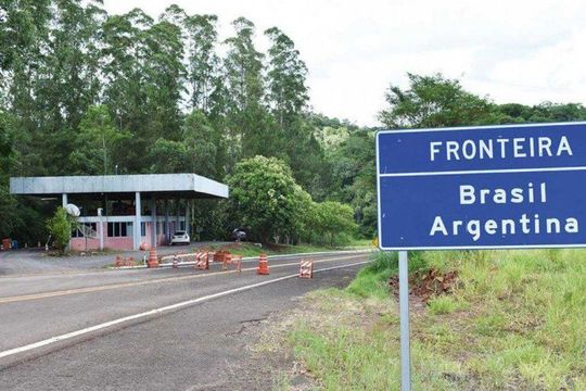Una de las fronteras entre Argentina y Brasil