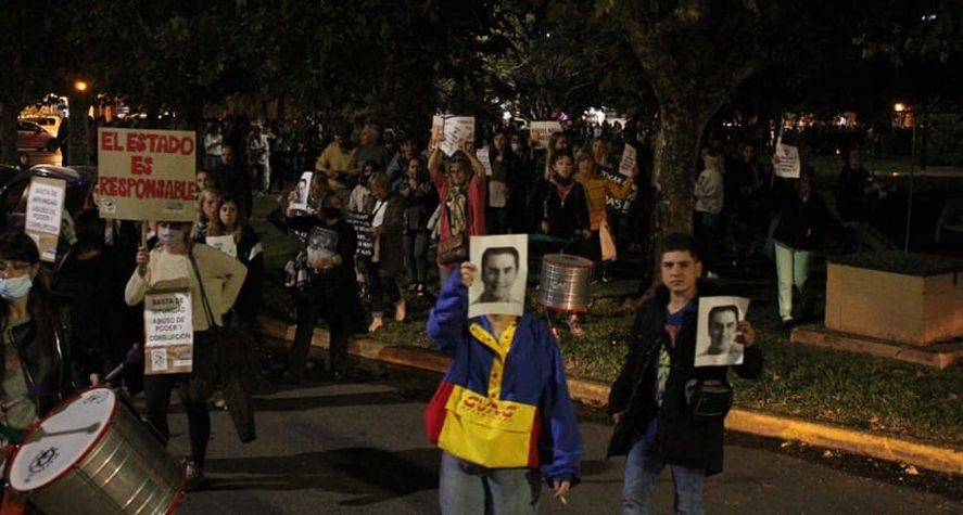 Cientos de vecinos de Bolívar se manifestaron  bajo la consigna 