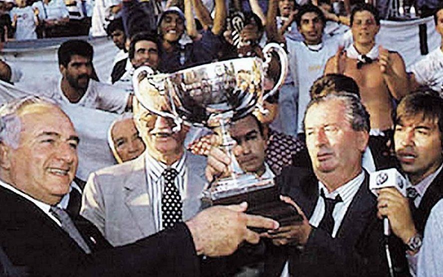 Gimnasia se consagró campeón de la Copa Centenario en el Bosque.