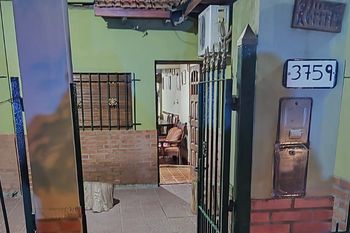 En esta casa de La Plata ocurrió el hecho en el que un policía mató a un joven