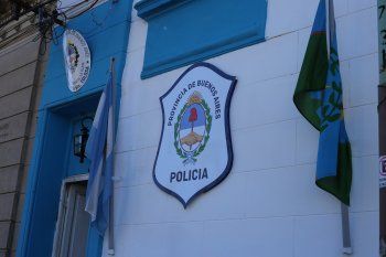 Investiga el violento robo personal de la comisaría Sexta