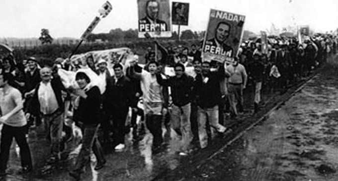 La militancia peronista celebra su día a  48 años del retorno del General Perón desde el exilio 