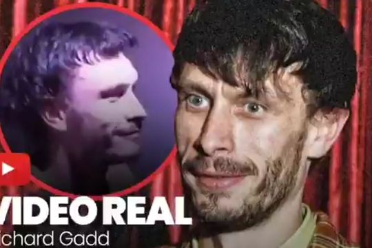 El actor Richard Gadd y su monólogo real viralizado en el que menciona a Argentina 