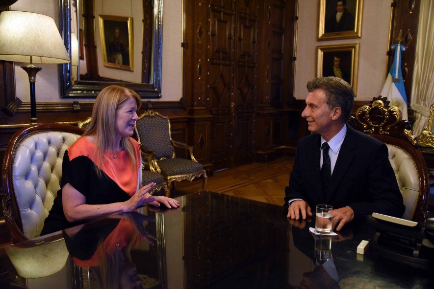Margarita Stolbizer quiere jubilar a Mauricio Macri de la política. No le hace bien a la coalición