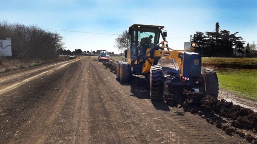 El gobierno de la PRovincia de BUenos Aires acelera la reparación de caminos rurales