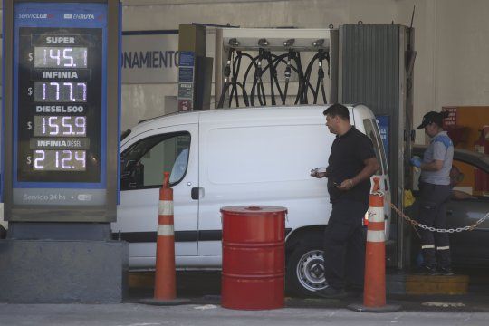 Mar del Plata: Diputado libertario logró que la Justicia declare inconstitucional la tasa vial a los combustibles