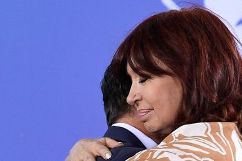 cristina kirchner acelera el copamiento del pj y kicillof sigue en el freezer