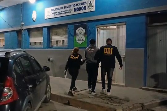 detienen a un agente penitenciario acusado de violar a una presa