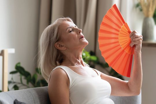 dia mundial de la menopausia: que es y cuales son sus sintomas