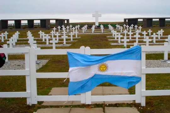 Con López ya son 121 los combatientes argentinos caídos que recuperaron su identidad.