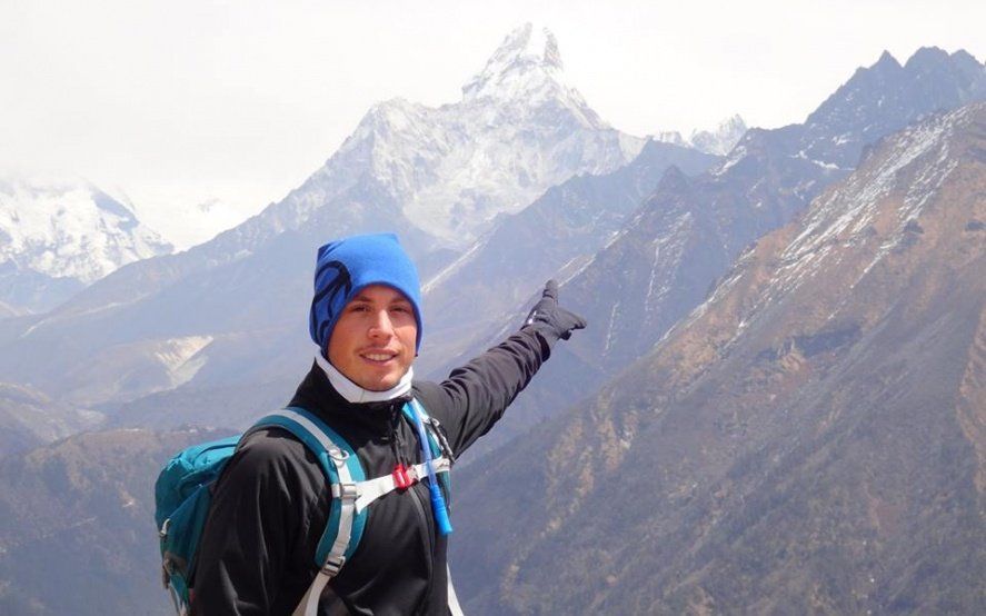 De Los Hornos al Everest: conocé al joven platense que subió a la montaña más alta del mundo