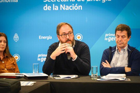 El subsecretario de Energía, Gastón Ghioni, destacó el acuerdo para aumentar la capacidad de transporte de petróleo desde Vaca Muerta.
