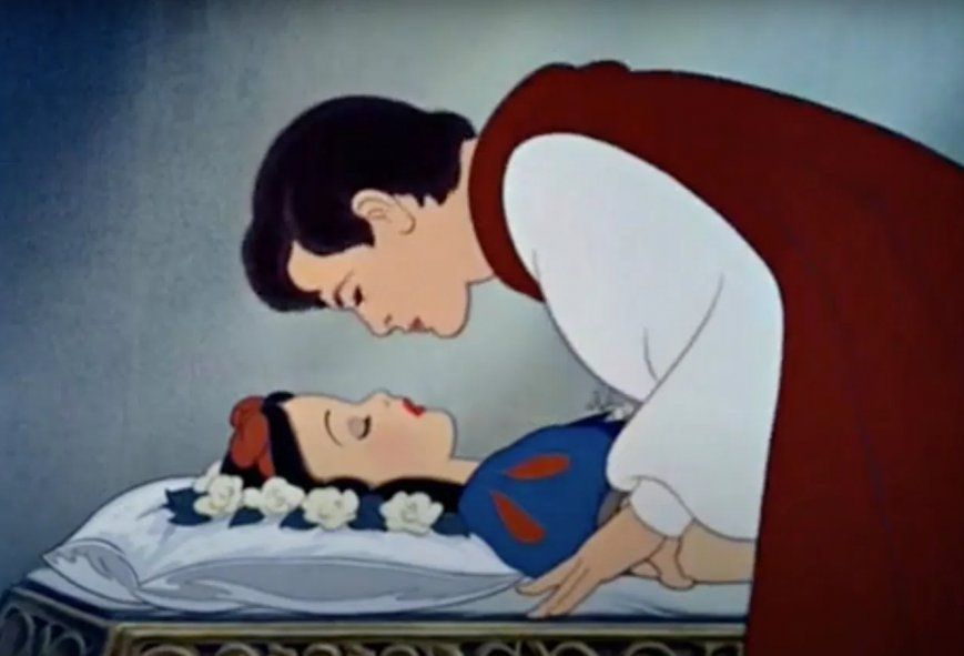 El histórico beso del Príncipe a Blancanieves de la película de Disney de 1937