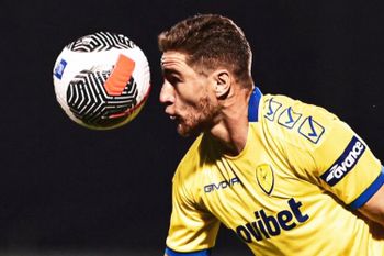 Pedro Silva Torrejón debe terminar de desvincularse de Panetolikos para sumarse a Gimnasia.