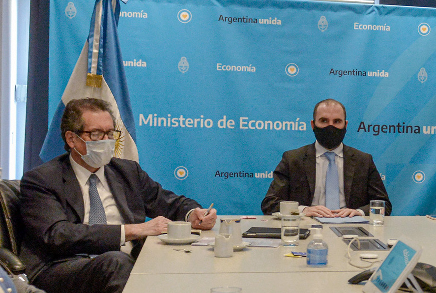 El ministro de Economía de la Nación, Martín Guzmán, junto al presidente del Directoria del BCRA, Miguel Ángel Pesce