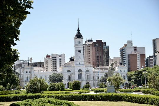 los municipales de la plata recibiran un aumento para los proximos dos meses