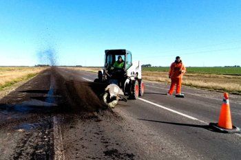 Ni un tramo de ruta: El Gobierno de Milei no pagó una de las pocas obras que prometió y se frenaron los trabajos