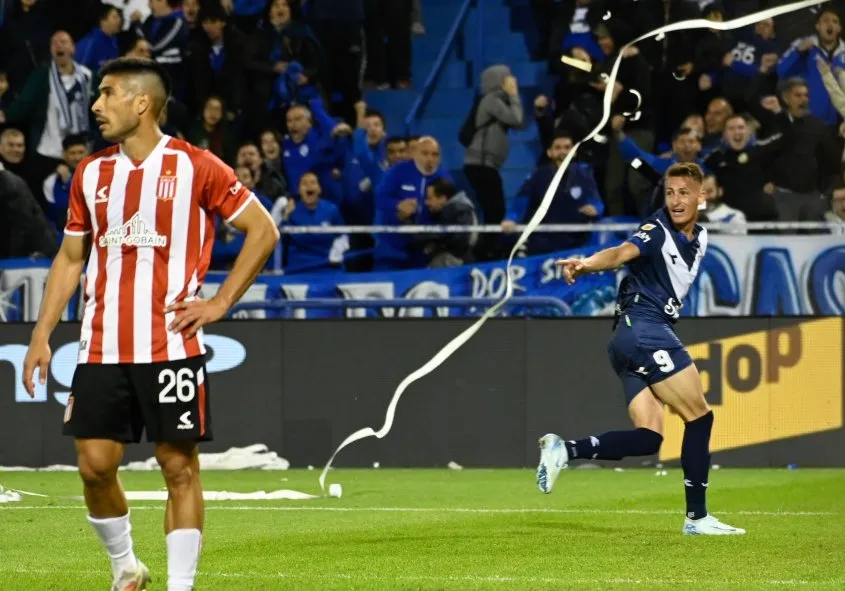 Estudiantes y dos errores que costaron dos goles ante Vélez