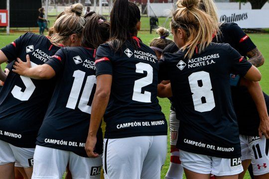 Estudiantes debutará el domingo ante Platense en el Apertura del fútbol femenino de AFA. (Fotos: Prensa Estudiantes)