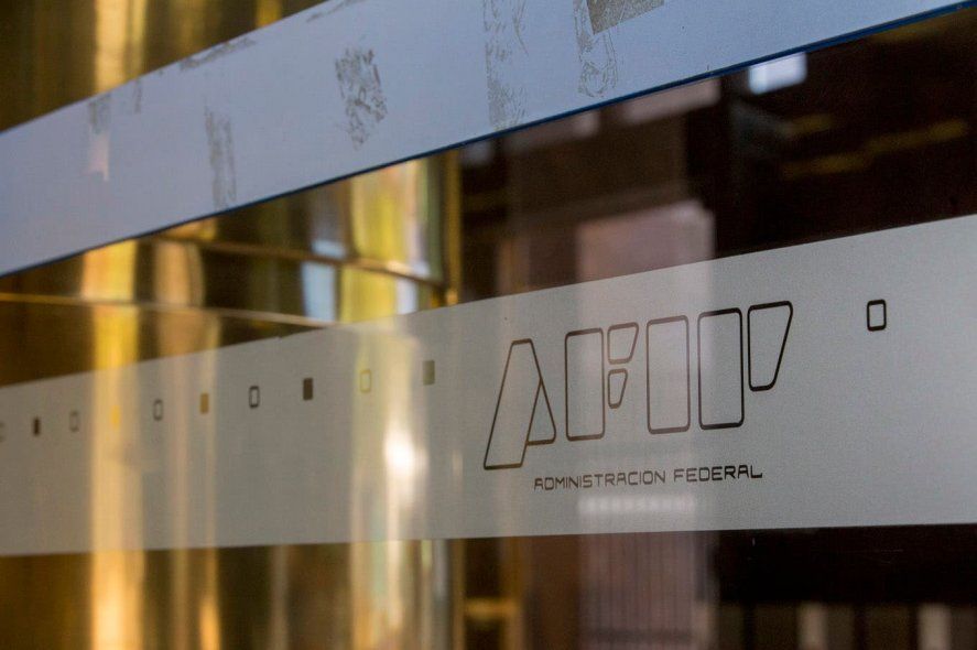 AFIP habilitó la opción para la devolución del 35% por las compras en dólares