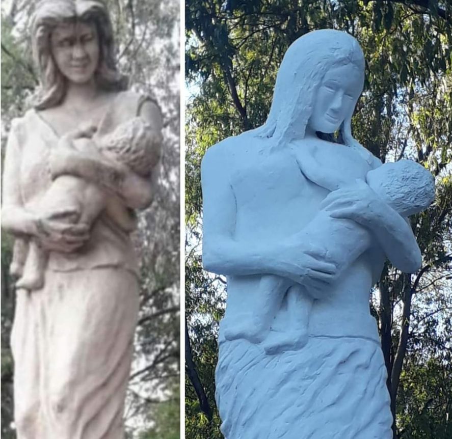 En el monumento a las madres del bosque de La Plata estaba la estatua de Leonardo Virgilio hasta el año pasado. Ahora colocaron una nueva escultura que dista mucho en calidad con la original 