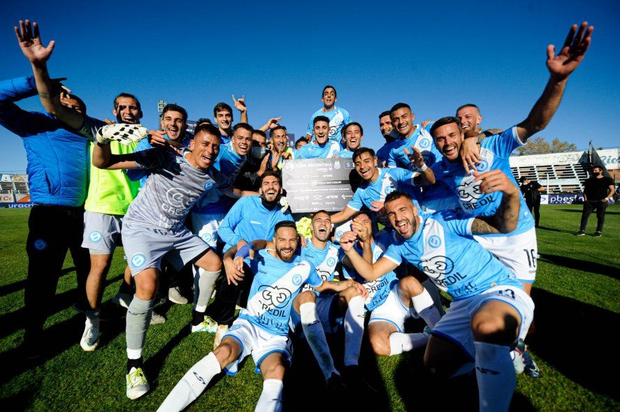 Villa San Carlos avanzó a los octavos de final de la Copa Argentina