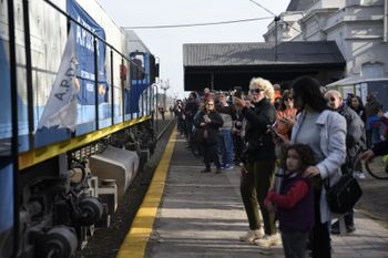 Peligra el tren recuperado a Pehuajó: “Parece que se lo llevan”