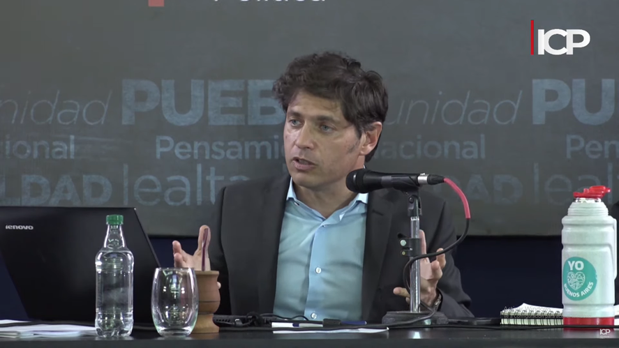 Axel Kicillof disertó en La Plata sobre formación política.