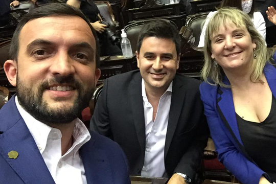 Leonardo Grosso, Eduardo Toniolli y Natalia Souto, tres de los diputados nacionales que cuestionaron a la oposición en el marco de las negociaciones con el FMI.