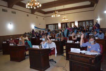 Sesión caliente en el Concejo Deliberante de Olavarría.