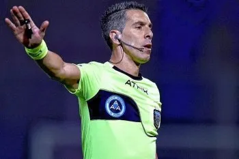 Hernán Mastrangelo, el árbitro asignado para Lanús - Gimnasia